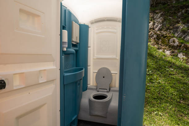 Best Portable restroom trailer rental  in Port Townsend, WA